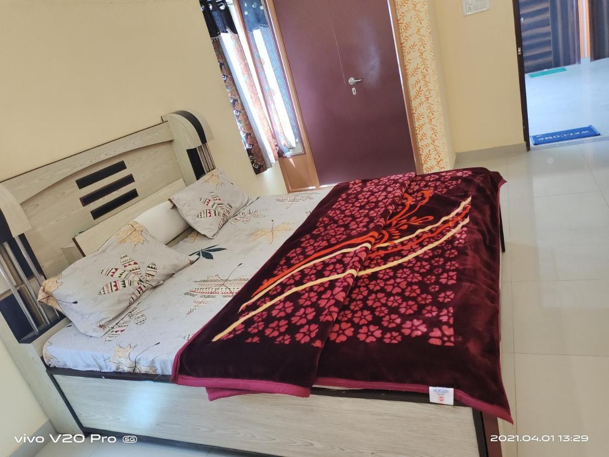 Hotel Purnima Palace Fatehpur  Bagian luar foto